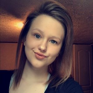 Meet your Posher, Shania